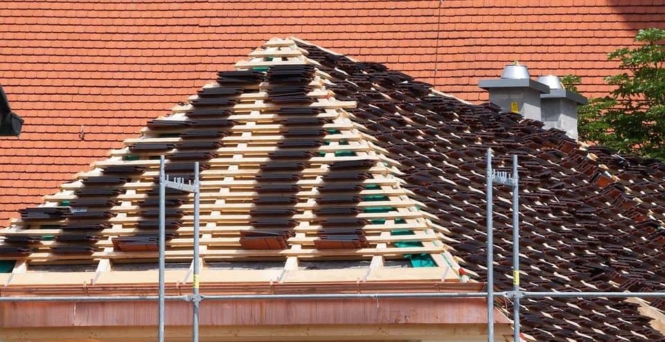 dachdecker Freystadt und Neumarkt bei Dachdeckerarbeiten der Firma Holzbau Böll GmbH in Freystadt